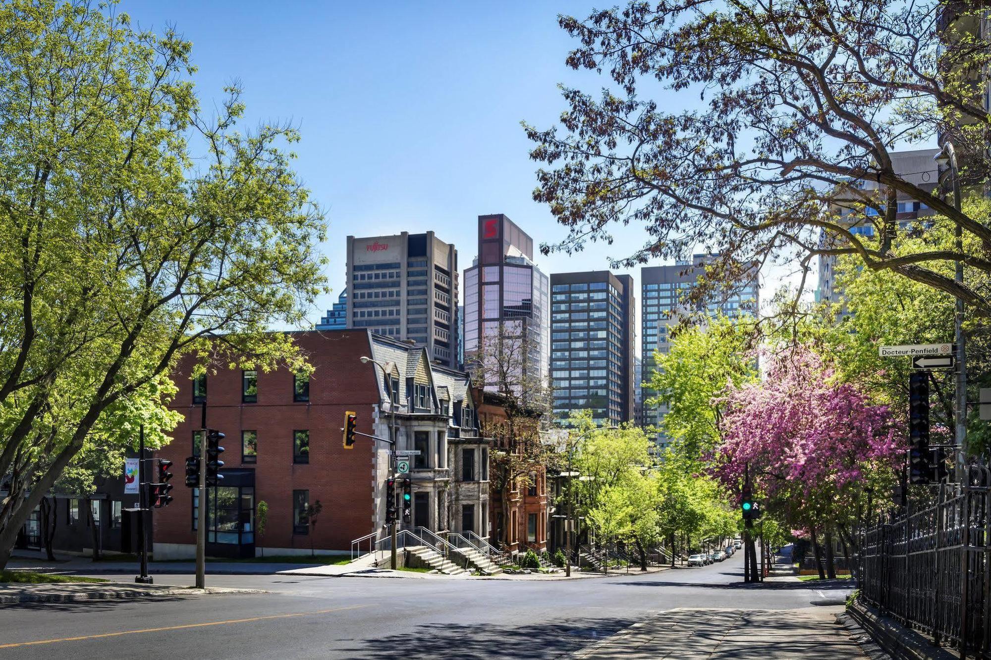 Le Meridien Versailles Hotel Montréal Buitenkant foto